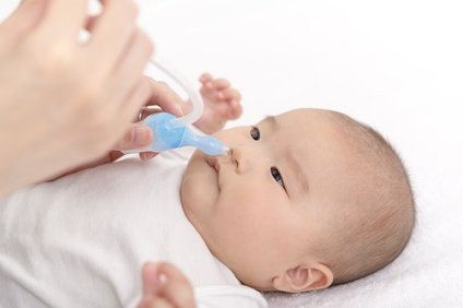 赤ちゃんが鼻水をティッシュで拭かせてくれない 対処法とおすすめの鼻吸い器の比較 井戸端会議