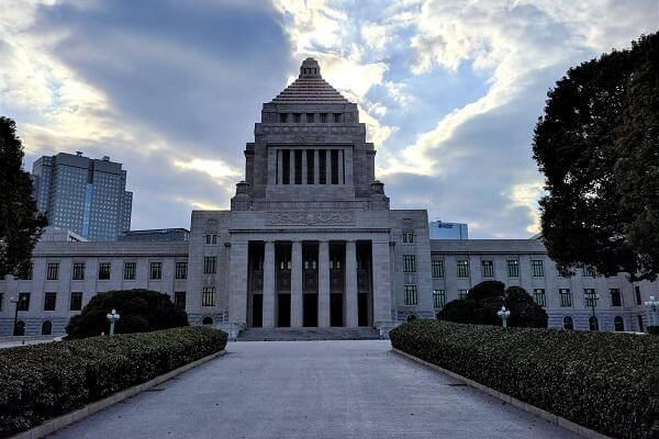 電波オークション制度とは 導入の閣議決定と法案成立はいつから 井戸端会議